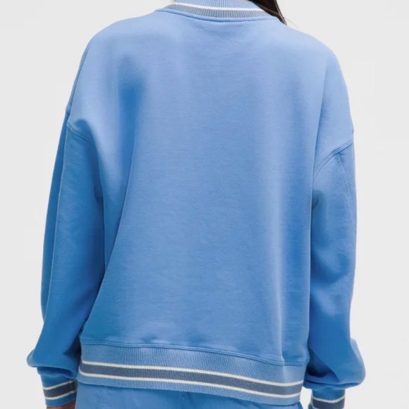 Lululemon Perfectly Oversized Ringer Crew Blue Sweatshirt in Blue - Picture 2 of 9
